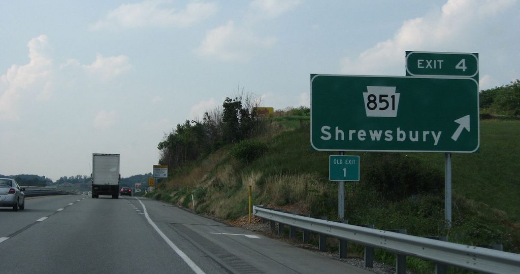 Exit 4 sign on Interstate 83